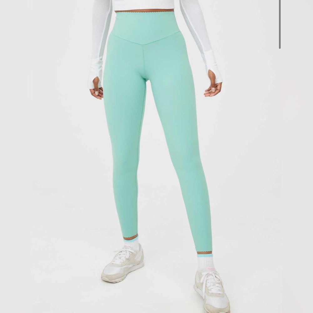 OFFLINE By Aerie Real Me XTRA Hold Up! Scallop Legging